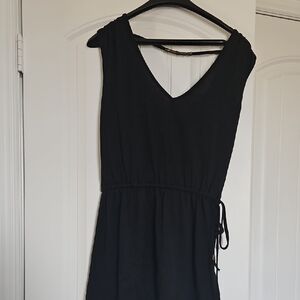 Chic Black V-Neck Mini Dress